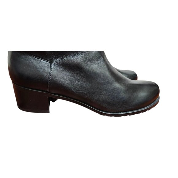 STUART WEITZMAN RESERVE BOOTIE BLACK LEATHER ANKLE CLASSIC BOOT SZ 8.5 NEW - Picture 7 of 15